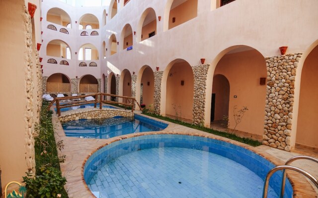 Amzran hotel