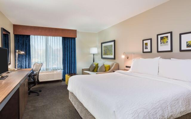 Hilton Garden Inn Westbury