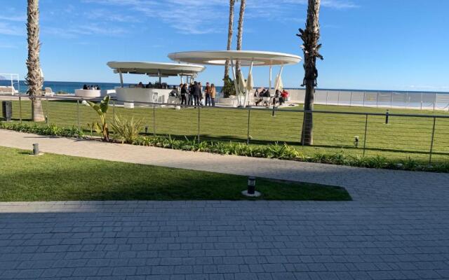 5* Apt, Best Location, Playa San Juan, heated pool
