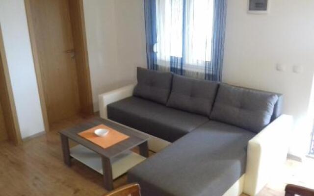 Tomek Apartment