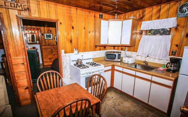 Shore Acres Lodge