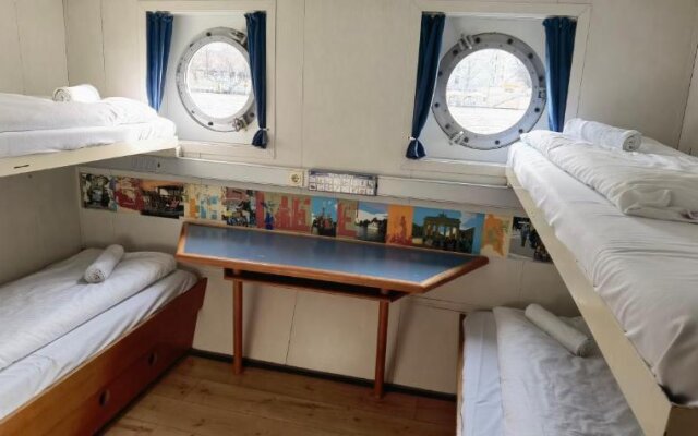 Eastern & Western Comfort Hostelboat