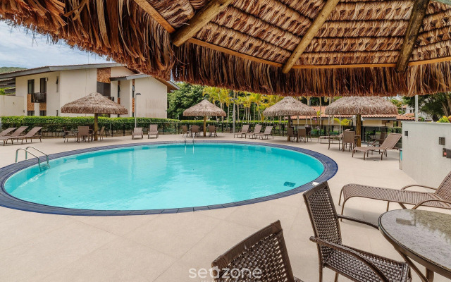 Apto a 300m da encantadora Praia Brava CCU203