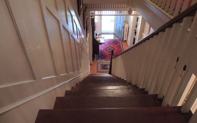 1868 Magnolia House Inn