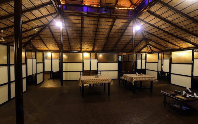 Hotel Ashlesh