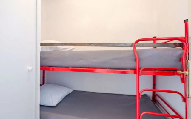 Le Petit Village 29445