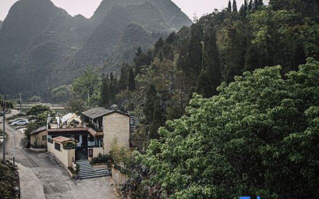 Xiang·Stay Homestay (Xingyi Wanfenglin Branch)