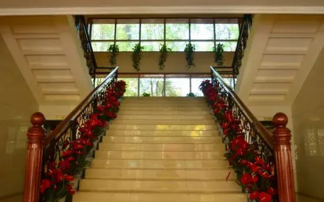 Qianjiang Hotel