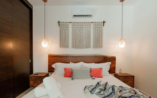 Marvellouse Town House, Terrace, Pool and Golf