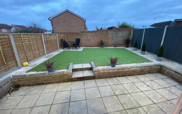 Lovely family home, 5 minutes from the beach