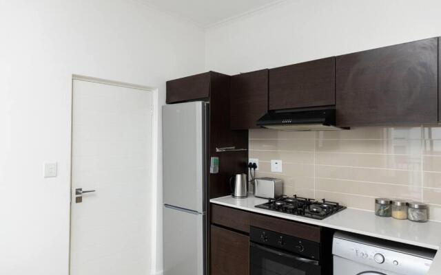 Alimama Spaces: the Manson's Greenstone