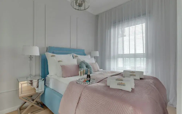 Magellana Glamour & Green Hill View by Downtown Apartments