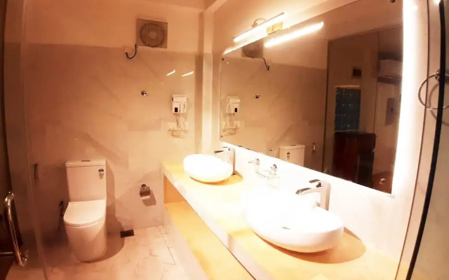 Sri Lanka Beach House Hotel and SPA