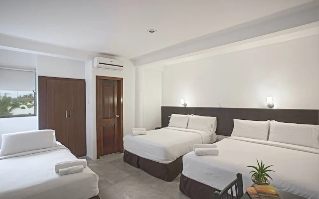 Hotel La Ría Playas
