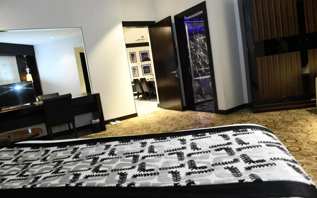 Ista Suites Seef