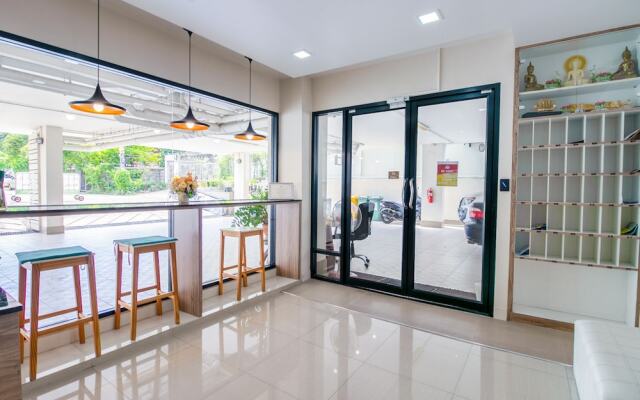 OYO 1061 Peaberry Place Apartment