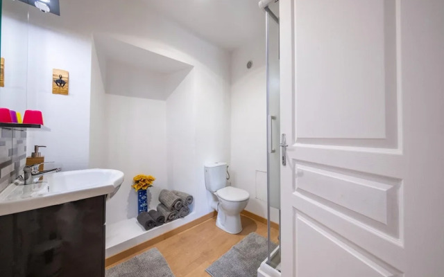 Cosy Holiday Home With Garden