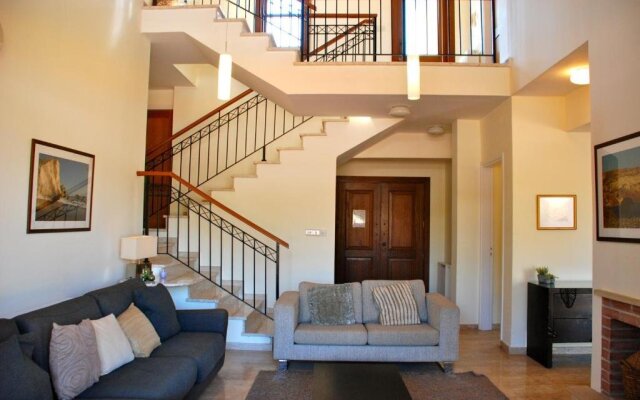 3 BR Villa Limni