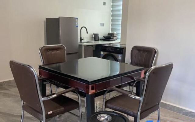 Yunju Qijian Homestay (Mangshi Airport Branch)