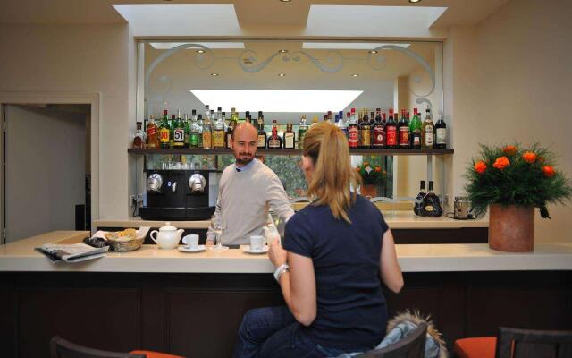 Hotel De L'Universite