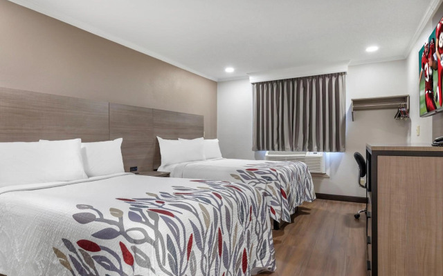 Red Roof Inn Suffolk