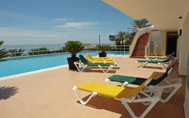 Immaculate 3-bed Penthouse- Stunning Views