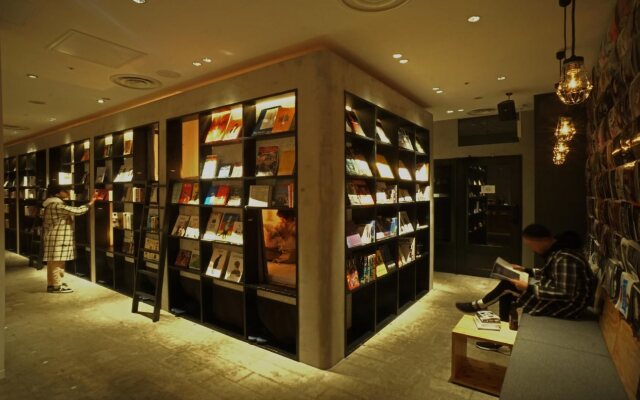 BOOK AND BED TOKYO FUKUOKA - Hostel