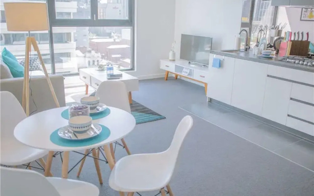 Bourke 2BR1BA Apt close to Chinatown centre