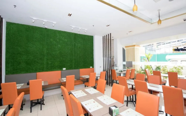 OYO 114 Sandpiper Hotel