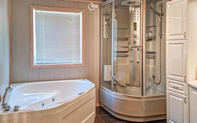 Stunning Home in Spangereid With Wifi and 4 Bedrooms