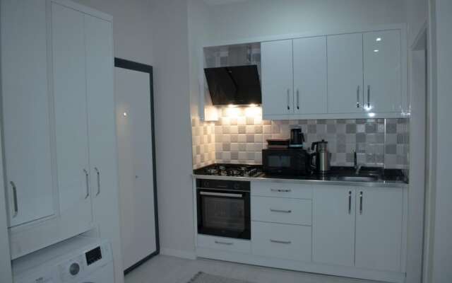 Modern Apartment Near Beach in Muratpasa