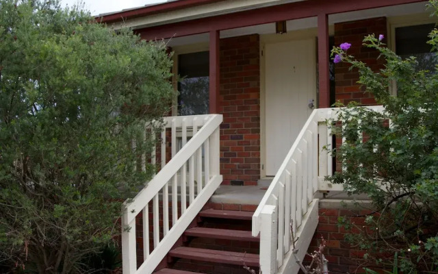 Yarra Glen Racecourse Apartments