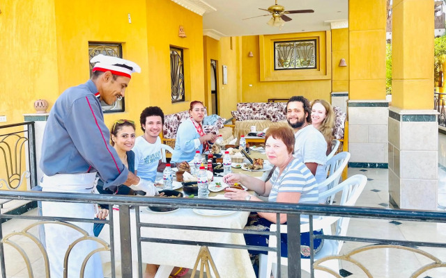 Jewel Howard Carter Hotel