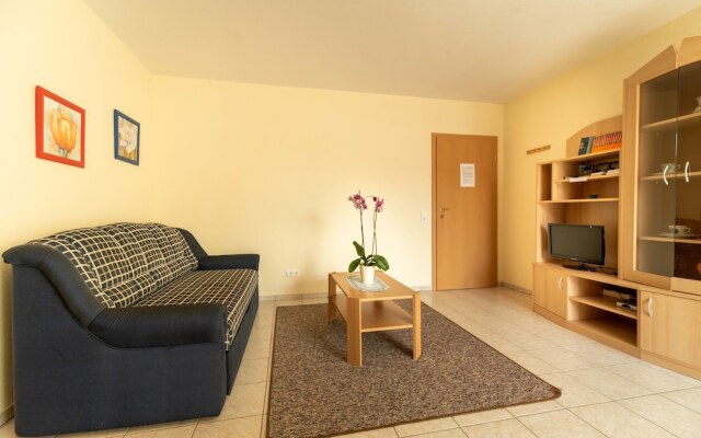 Lena Apartman