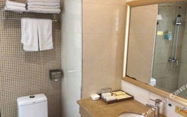 OKDAY Hotel (Zhijiang Longjin Fengyu Bridge)