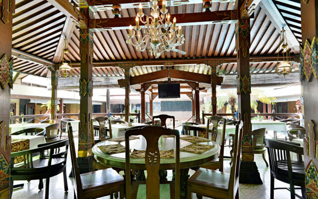 ZEN Rooms Pasar Kembang 1