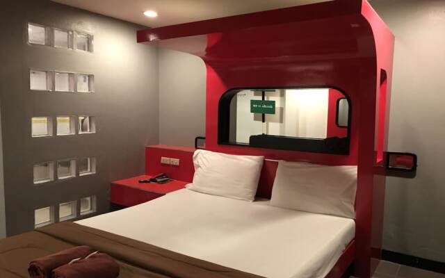 Paradise Inn Chonburi - Adults Only