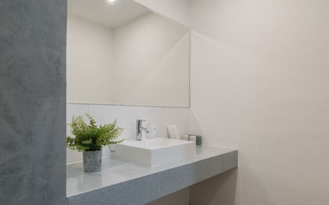 W11 Homestay