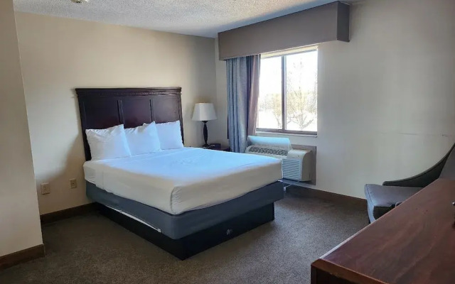 Ashley Quarters Hotel Cincinnati Airport