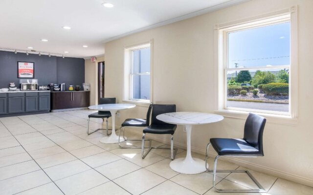 Quality Inn & Suites Columbus West