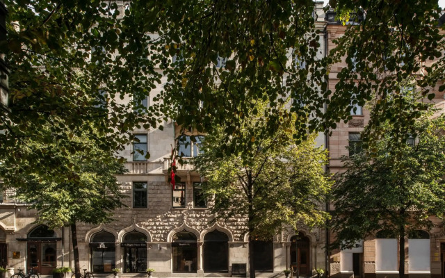 The Sparrow Hotel