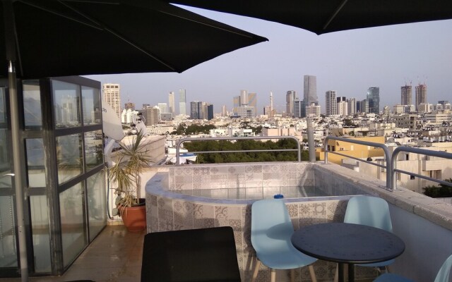 TLV Suites Triplex Penthouse With pool