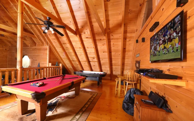 Amazing Grace - Two Bedroom Cabin