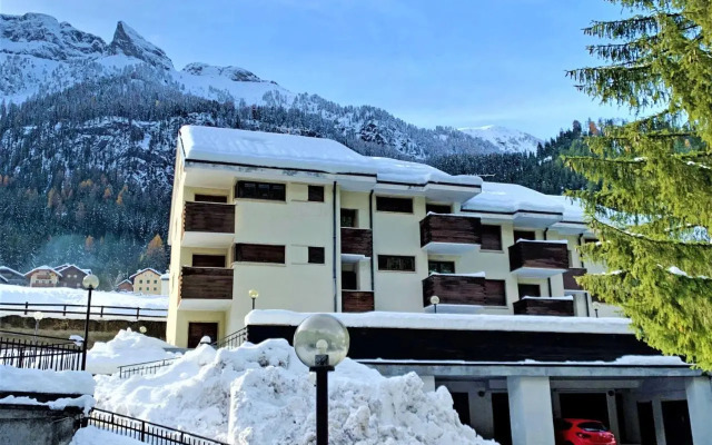 Locazione Turistica Enrosadira-6