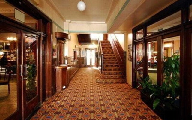 Gearin Hotel