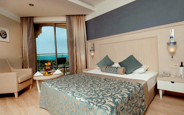 Seamelia Beach Resort Hotel & Spa