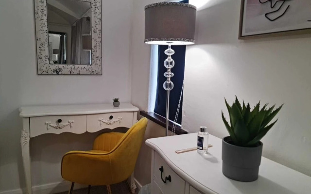 Immaculate 3-bed House in Middleton