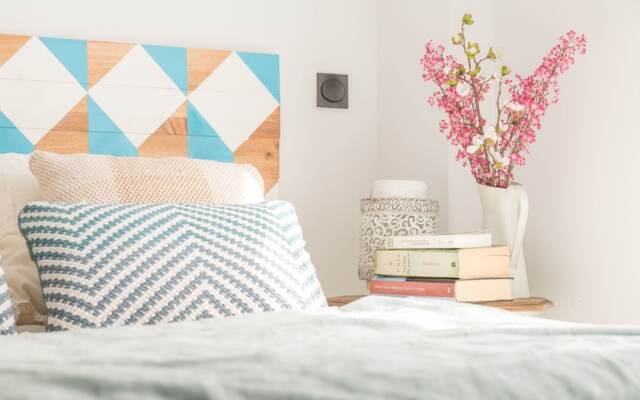 Rustic Chic Studio Downtown by La Recepcion