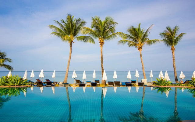 Lanta Casuarina Beach Resort