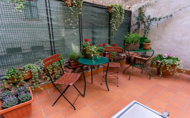 B&B S. Trinità 18 Suites & Rooms